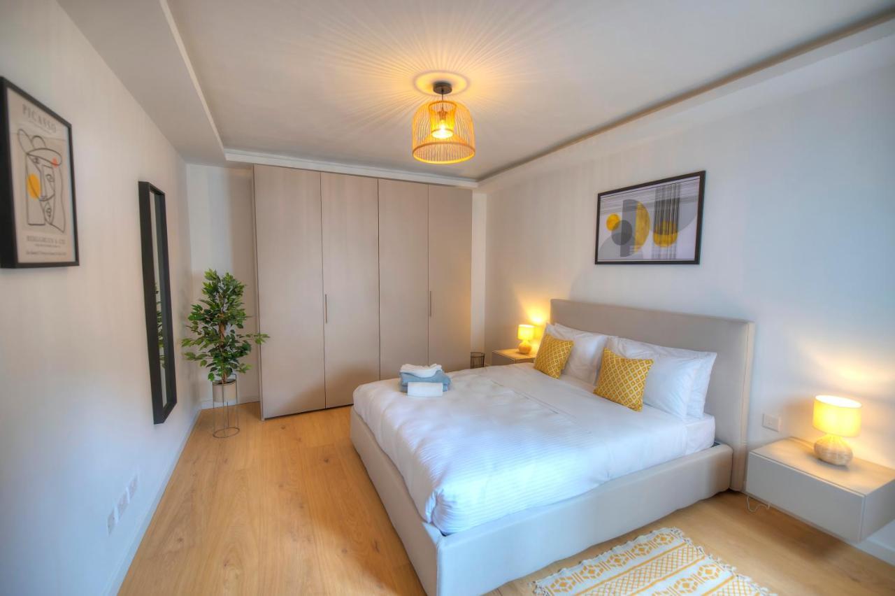 Large & Beautifully Furnished 2 Bedrooms Abon1-1 Apartment Sliema