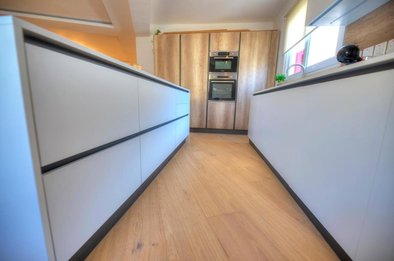 Apartment Large & Beautifully Furnished 2 Bedrooms Abon1-1 Sliema