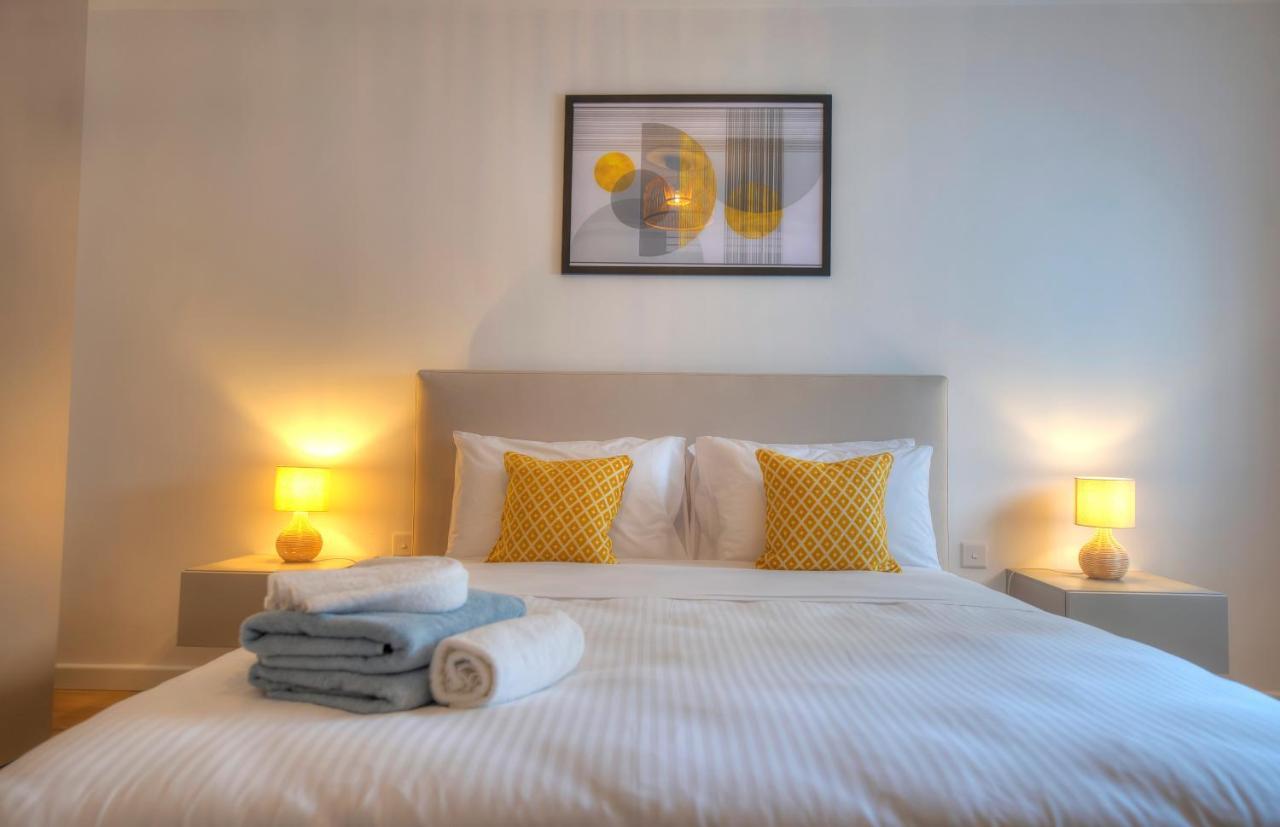 Apartment Large & Beautifully Furnished 2 Bedrooms Abon1-1