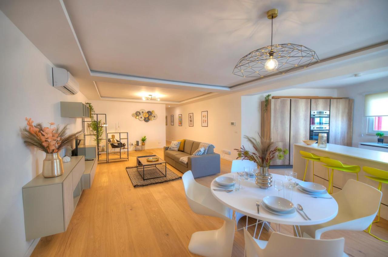 Apartment Large & Beautifully Furnished 2 Bedrooms Abon1-1 *