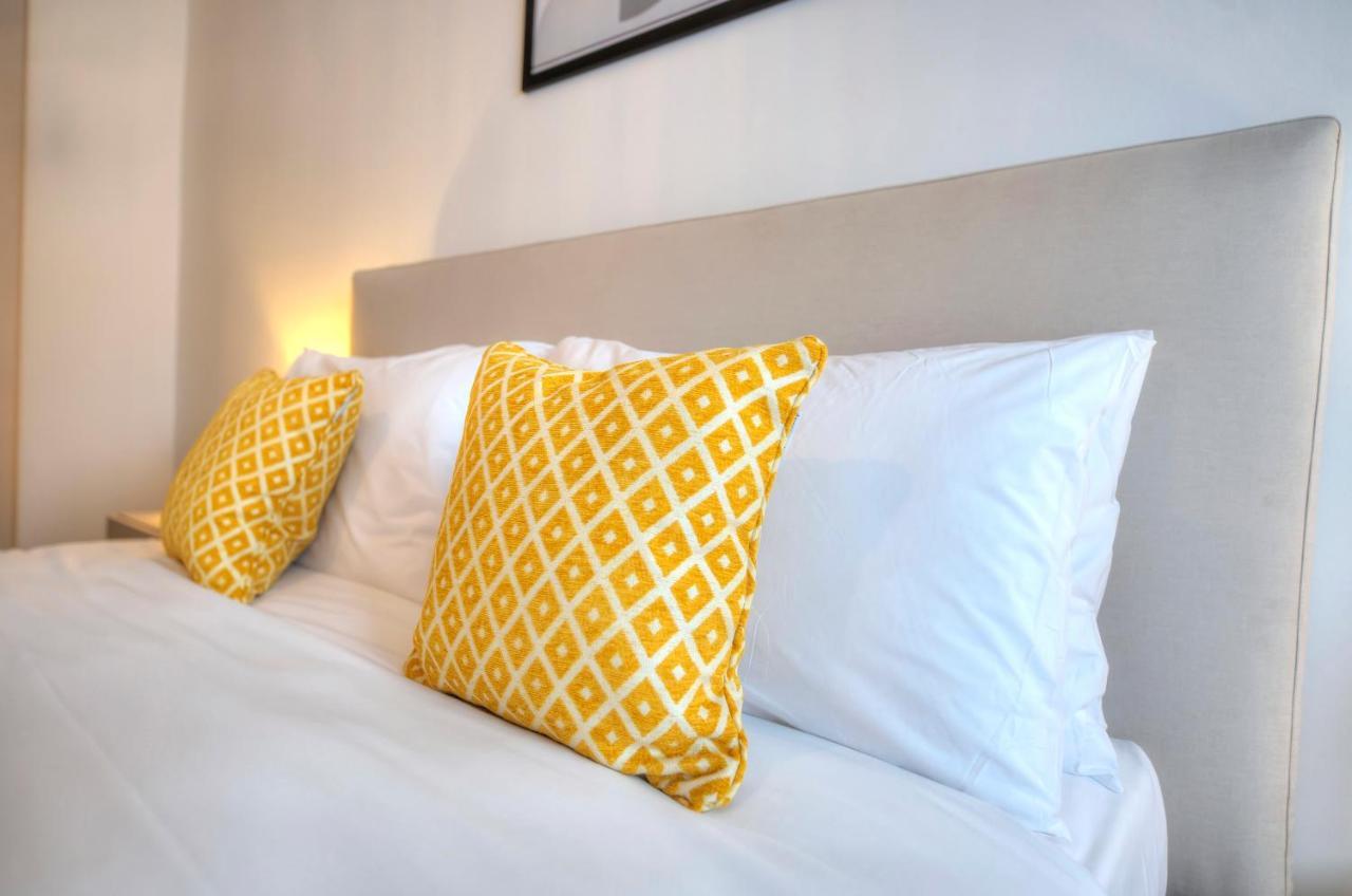 Large & Beautifully Furnished 2 Bedrooms Abon1-1 Sliema
