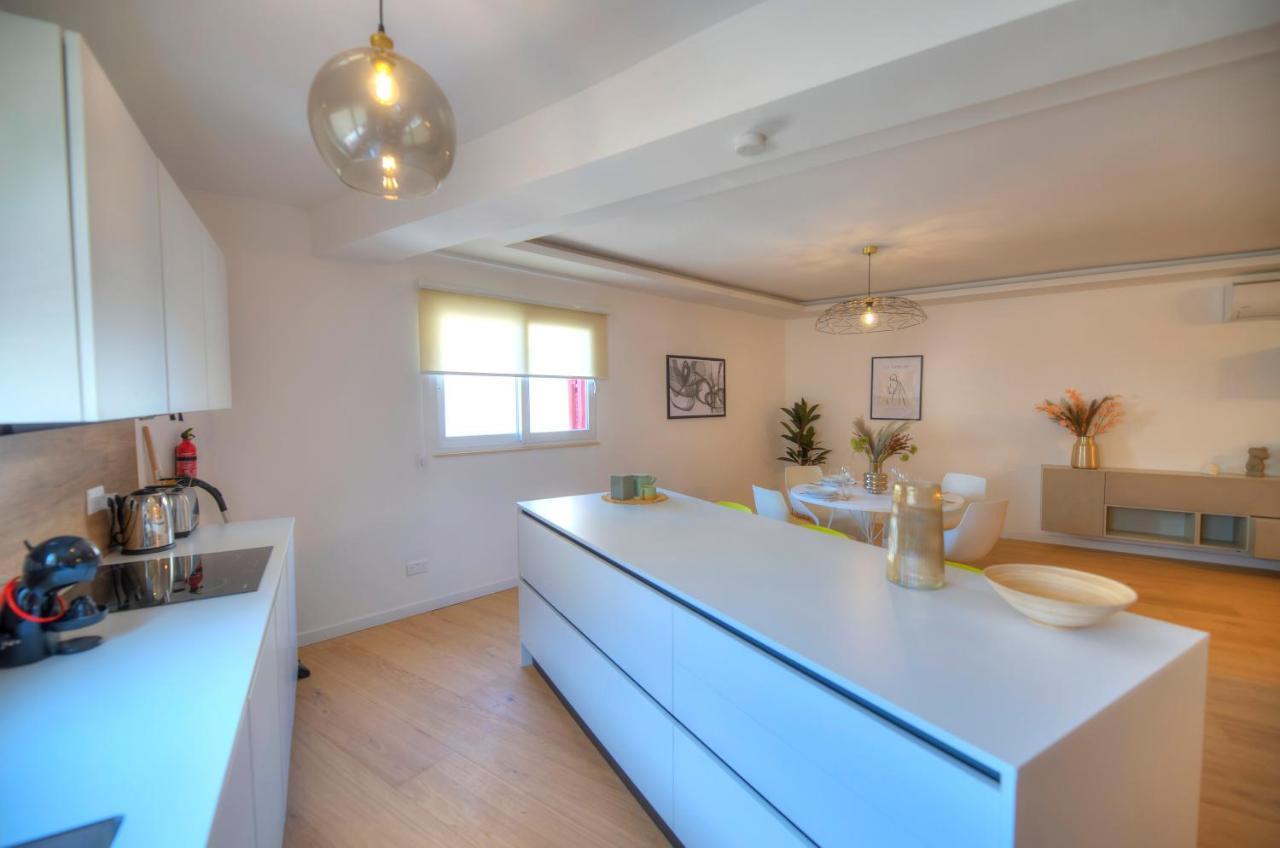 Apartment Large & Beautifully Furnished 2 Bedrooms Abon1-1 Sliema