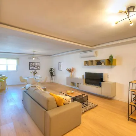 Large & Beautifully Furnished 2 Bedrooms Abon1-1 Sliema Exterior photo