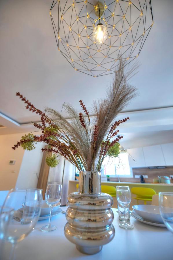 Large & Beautifully Furnished 2 Bedrooms Abon1-1 Apartamento